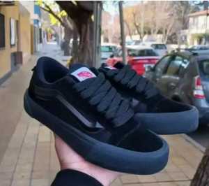 sepatu  hitam polos sepatu sekolah sepatu kerja pria wanita termurah