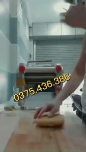 Máy cán bột cắt sợi mì bánh canh mì tương đen chè thái chạy điện FKM200