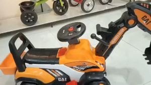 [siêu rẻ] XE CẦN CẨU ĐIỆN CỠ LỚN CHO BÉ 1-5 TUỔI CHAỴ BẰNG ẮC QUY 688 tiến lùi