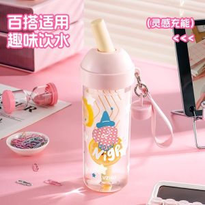 ถ้วยกันน้ำแบบเดินทางสำหรับผู้ชายและผู้หญิง ทรงเรขาคณิตแบบสูงสำหรับนักเรียน สไตล์ใหม่ 2025 ถ้วยกันน้ำแบบดื่มตรงสำหรับเด็ก ถ้วยกันน้ำสำหรับเล่นกีฬาแบบ Tritan