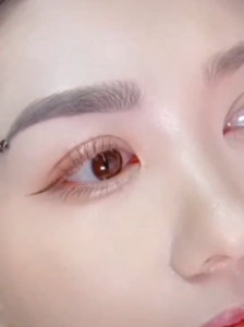 COS002 TARA ดินสอเขียนคิ้ว 2 in 1 มีแปรงปัดคิ้วในตัว หัวดินสอเขียนง่าย สีคมชัดดูเป็นธรรมชาติ กันน้ำ ติดทนยาวนานตลอดวัน