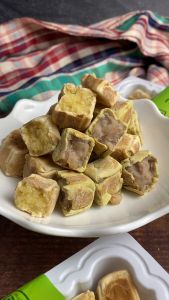 3 แพ็ค-เอกชัยสาลี่สุพรรณ ลูกเต๋าไส้ถั่วผสมแห้ว ขนม