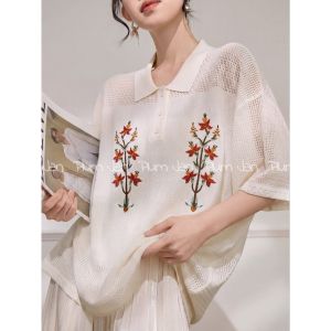 Retro Embroidered Short-sleeved Blouse