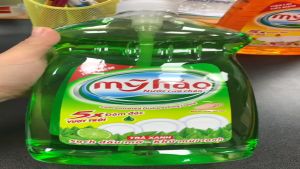 Nước rửa chén Mỹ Hảo tinh chất TRà xanh chai vòi 1.5kg