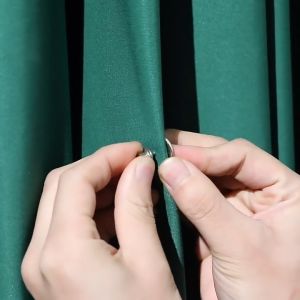 (2pcs/pair)Curtain Magnetic Clips Button Lightproof Nail Free Detachable Metal Windproof Curtain Adsorption Fixed Buckle