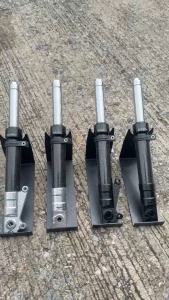 โช๊คหน้าแต่ง กระบอกโช๊คหน้า GIORNO / LEAD / Dio Zx / Julio  แกน27mm. ยาว370 mm. งานคาร์บอนแท้ หัวกลึง CNC (สีเงิน/สีดำ) แบรนด์ KING RACING