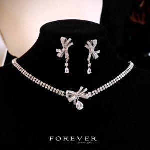 Butterfly Necklace Womens Fairy Atmosphere Lockbone Chain Earrings Bracelet Jewelry Set Small Design Sense New 2023 Pendant Alloy