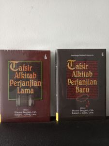 PAKET BUKU TAFSIR ALKITAB PERJANJIAN LAMA DAN BARU