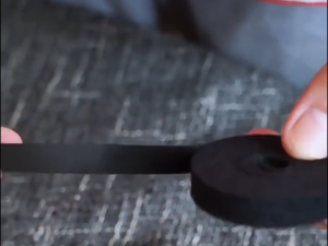 เทปกาวในรถยนต์ตีนตุ๊กแกสำหรับเย็บที่เก็บสายมีตัวยึดแบบตะขอและห่วงติดด้วยตนเอง DIY แบบยึดสองด้าน