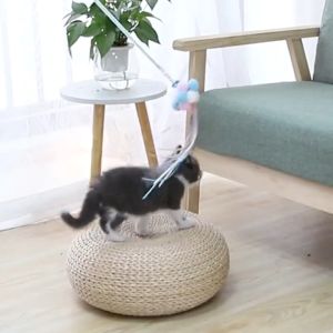 THPET ไม้ตกแมว รุ่นปอมปอม พู่แมว ของเล่นแมว ของเล่นแมว ไม้แหย่แมว ทั้งสร้างสรรค์ 400 กระดิ่ง