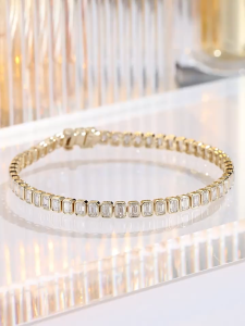 18k Gold Lab Diamond Emerald Cut Tennis Bracelet | Lab Diamond Baguette Tennis Bracelet | Full damond Stackable Bracelet | Minimalist Luxury Daily Wear Bracelet | Sparkling Emerald Cut Jewelry | 祖母绿切满钻手链 18K 金培育钻石梯方钻网球链 轻奢满镶设计 日常 / 派对百搭高级感饰品 小众精致满钻珠宝配饰