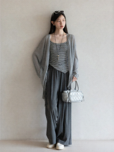 Cantonstory | Sleeveless Striped Tank Top for Summer Slimming Wearable as Outerwear