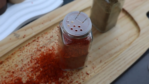 Seasoning Bottle Glass Spice Jar Pepper Salt Glass Jar Spice Container Seasoning Storage Jar 调料瓶子