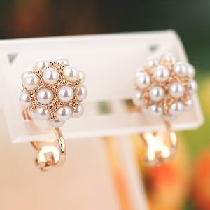 Elegant Pearl Clip-On Earrings for Women No Piercing Required Pain-Free Hypoallergenic Fashion Jewelry Accessories