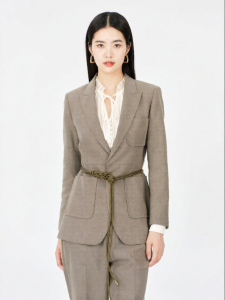 BADINA | Áo Blazer Kiểu Ngắn Phù Hợp Smart Casual Đen Trắng