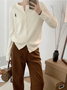 Chic round Neck Slim Fit Knitted Sweater Jacket Embroidered Long Sleeve Womens Fashion Commute Style Korean Version Outerwear