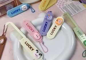 K01 ใหม่ หวีพับได้ น่ารักลายการ์ตูน หวีเด็ก แบบพกพา พร้อมส่ง