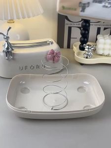 กล่องทิชชู่ มีสปริง สไตล์เรียบหรู กล่องใส่ทิชชู่ ที่ใส่ทิชชู่ Tissue holder กล่องทิชชู่มินิมอล น้ำหนักเบา ขายึดด้านล่างยกสปริงในตัว ส่งไว