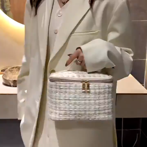 Tas Kosmetik Rajut Premium: Panduan Lengkap