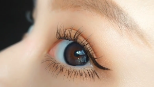 Cute New Large-diameter Model One year of use 倾瞳无辜可爱香凝蝶翅美瞳新款年抛大直径学生近视隐形眼镜网红