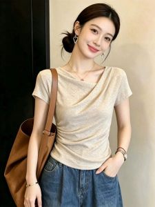 Loowmane | Áo Thun Elegance Tay Ngắn V-Neck Có Nếp