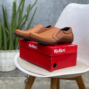sepatu kantor kickers kulit sapi sepatu pantofel pria kulit sapi