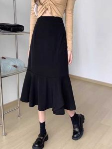 2024 Summer New Irregular Black Medium-Length Womens Fish Tail Skirt Plus Size Slimming Design for Plump Women