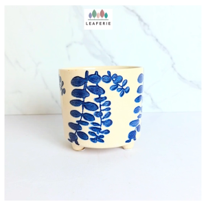 The Leaferie Althea plant pots. flowerpot . flowerpots . flower pot . planter . planters . Ceramic
