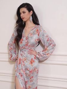 Flattering French Holiday Style Waist-Cut Hem-Slit Floral Print Dress