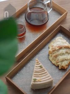 Khay chữ nhật - Bego | nuhome.vn | khay gỗ mặt kính hoạ tiết cao cấp khay gỗ đựng đồ chụp ảnh khay trang trí phong cách Hàn Quốc