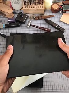 Thớt Đục Da Bảo Vệ Mũi Đục Chất Nhựa Bakelite Đen Dụng Cụ Đồ Dùng Làm Da Túi Xách Thắt Lưng Bóp Ví Thủ Công Handmade DIY