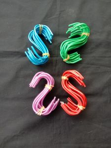 gantungan s warna lusinan