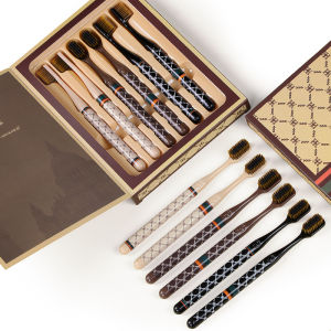 6 ชิ้น/กล่อง แบบพกพาสําหรับการเดินทาง เหมาะสําหรับทั้งชายและหญิง ใช้ในบ้าน ทําความสะอาดฟันและผมนุ่มในช่องปาก เหมาะสําหรับดา