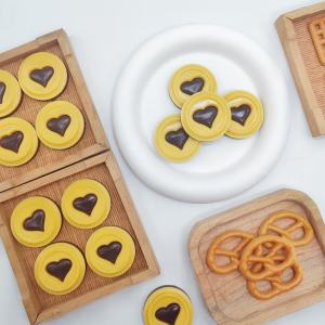 Mô Hình Bánh Quy Giả Hình Trái Tim Macaron Giả Bánh Quy Mềm Giả Bánh Và Bánh Mì Trưng Bày Cửa Hàng Giáo Dục Sớm Trang Trí Cửa Hàng Đồ Chơi