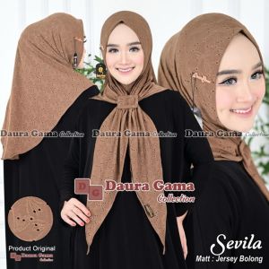 Hijab Segitiga Sevila / Hijab Sevila Jersey Premium Free Gesper Cantik Model Terbaru by Daura Gama