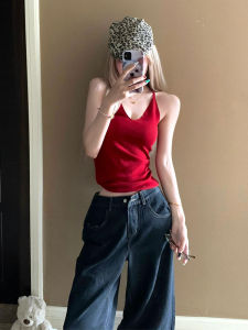 เสื้อกั๊กถักสีแดงคอวีเซ็กซี่สำหรับผู้หญิง ทรงสลิมฟิต ทรงสั้น เสื้อคลุมกันหนาวสำหรับฤดูร้อน สไตล์หวานและเผ็ดร้อน