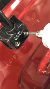 ชุดเครื่องมือถอดสกรูหัก และถอดสกรูออกง่าย 6ตัว/ชุดพร้อมกล่อง