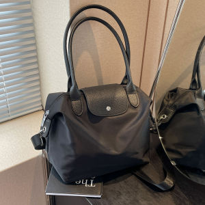 Large Capacity Lightweight Waterproof Sports Fitness Bag Short Trip Travel Handbag Commuter Tote Bag Womens Crossbody Bag