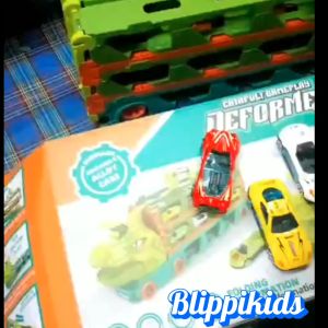 Xe Khủng long vận chuyển biến hình thành đường đua dài 2.1m và 8 Xe Ô tô thể thao Mini hợp kim