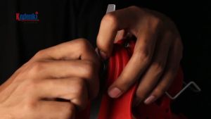 Alat Mesin Pisaun Gunting Pemotong Potong Gunting Pangkas Pemangkas Rumput Tanaman Kebun Baterai Batterai Batery Battery Elektrik Portable Recharge Cas Tanpa Kabel Grass Cutter Trimmer Cordless Cordles Lawn Mower Praktis Kuat Tajam 12V 12 Volt Ringan