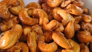 Kacang Mete Pedas 1 KiloGram Mede Tepung Crispi Pedas