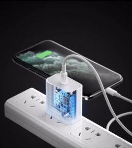 ชุดชาร์จสำหรับไอโฟน 20W สำหรับ iPhone PD หัวชาร์จ + สายชาร์จ PD สาย Type-C to เป็นไลนิ่ง รองรับไอโฟนรุ่น i12/pro/max/i11/pro/max/xsmax/xr/xs/ipx/SE2020/8p/i8