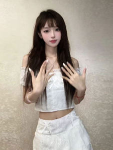 Stylish Unique One-Shoulder Womens Outfit Half-Skirt Matching Set Beautiful Summer 2025 Fashionable Two-Piece Cotton Ensemble