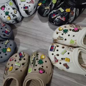 Sweet Shape Benny Clogs Korean Version Thick Sole Anti-Slip Beach Shoes Casual Cute Students Closed Toe