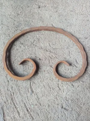 Ornamen Pagar Besi Tekukan Nako 12 Letter C 28 Emboss