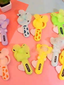 Cartoon Hand Press Fan 卡通手压小风扇 Kipas Tangan Tekan Kartun Comel Musim Panas Mudah Alih Manual Mini Cute Hand Fan Portable Kids Child Student Handheld