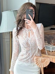 ฝรั่งเศส ดีไซน์ คอกลม ลูกไม้ เสื้อเชิ้ตกลวงออก พรางหุ่น สไตล์บาง ผู้หญิง ทันสมัย เสื้อสีทึบแขนสั้นยาวแขนยาว