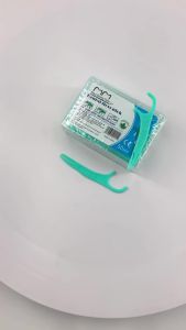50 Chiếc Tăm Chỉ Nha Khoa Vị Bạc Hà Siêu Mảnh Dụng Cụ Làm Sạch Kẽ Răng Tăm Bông Chăm Sóc Vệ Sinh Răng Miệng Cho Người Lớn Chất Liệu Nhựa + Nylon