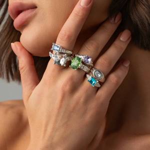 Ingemark 6 Pcs/Set Classic Punk Acrylic Rhinestone Adjustable Open Rings for Women Retro Stackable Finger Rings Hip Hop Jewelry