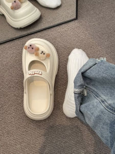 รองเท้าแตะแบบสวมหัวหนาสำหรับผู้หญิงในช่วงฤดูร้อนปี 2024 ทรงส้นกลาง พื้นยาง สวมใส่สบาย รองเท้าแตะแบบสวมหัวสำหรับกลางแจ้ง ทรงพื้นหนา